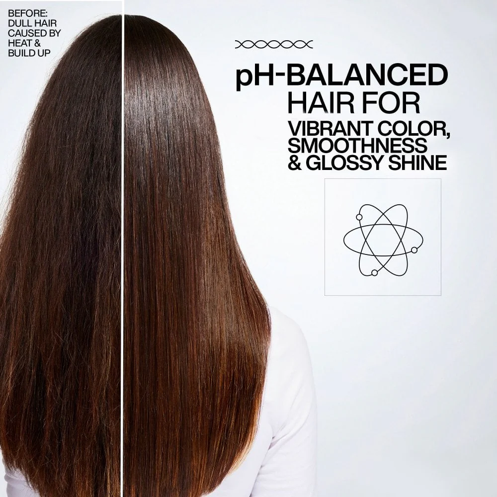 Redken Acidic Colour Activated Glass Gloss Treatment 237ml - Image 3